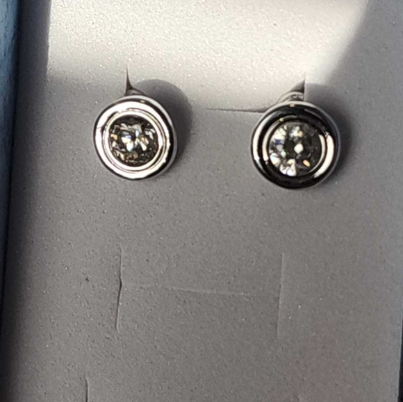 Earrings, silver tone, CZ, bezel set - Picture 2 of 7
